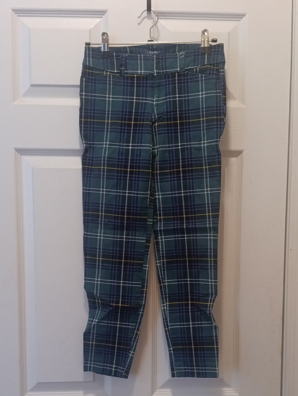 Old Navy Plaid Pixie Pants
